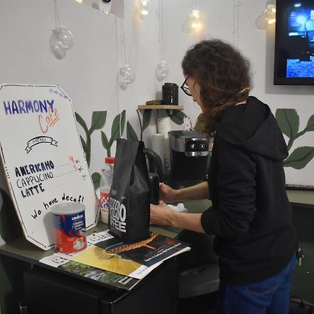 Harmony Backpackers Hostel Batumi Kültér fotó