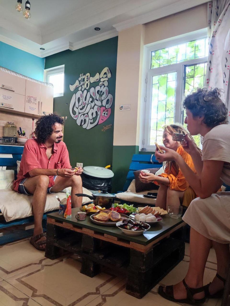 Harmony Backpackers Hostel Batumi Kültér fotó