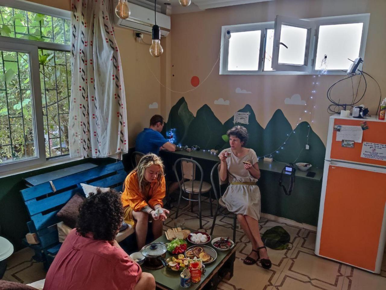 Harmony Backpackers Hostel Batumi Kültér fotó